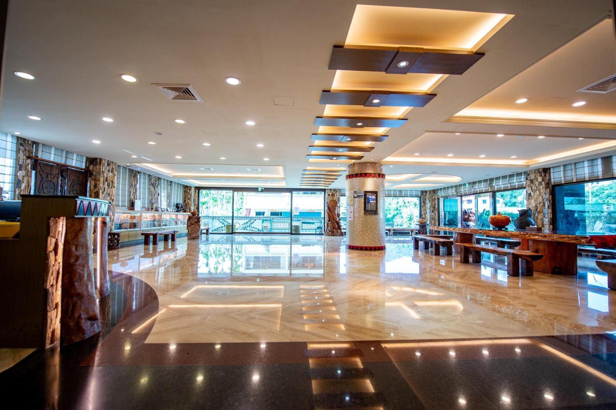 Classic Hotel Shvatan Nantou Exterior foto